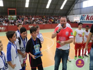 
<a style='margin-left: 5px;' class='btn btn-xs btn-social btn-facebook' href='https://www.facebook.com/sharer/sharer.php?u=https://ko-boladovale.web.getmuller.com.br/imgs/800-800-90/conteudo/fotos/1284/img2435.jpg' rel='popup' data-width='500' data-height='400'><i class='fa fa-facebook'></i>Compartilhar <span class='hidden-xs'>no Facebook</span>
</a> 
<a class='btn btn-default btn-xs' target='_blank' href='imgs/800-800-90/conteudo/fotos/1284/img2435.jpg'>
<span class='glyphicon glyphicon-cloud-download'></span> Salvar
</a> 
<span></span>