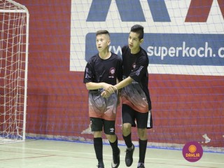 
<a style='margin-left: 5px;' class='btn btn-xs btn-social btn-facebook' href='https://www.facebook.com/sharer/sharer.php?u=https://ko-boladovale.web.getmuller.com.br/imgs/800-800-90/conteudo/fotos/1285/img4570.jpg' rel='popup' data-width='500' data-height='400'><i class='fa fa-facebook'></i>Compartilhar <span class='hidden-xs'>no Facebook</span>
</a> 
<a class='btn btn-default btn-xs' target='_blank' href='imgs/800-800-90/conteudo/fotos/1285/img4570.jpg'>
<span class='glyphicon glyphicon-cloud-download'></span> Salvar
</a> 
<span></span>