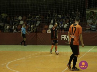 
<a style='margin-left: 5px;' class='btn btn-xs btn-social btn-facebook' href='https://www.facebook.com/sharer/sharer.php?u=https://ko-boladovale.web.getmuller.com.br/imgs/800-800-90/conteudo/fotos/1287/mg4821.jpg' rel='popup' data-width='500' data-height='400'><i class='fa fa-facebook'></i>Compartilhar <span class='hidden-xs'>no Facebook</span>
</a> 
<a class='btn btn-default btn-xs' target='_blank' href='imgs/800-800-90/conteudo/fotos/1287/mg4821.jpg'>
<span class='glyphicon glyphicon-cloud-download'></span> Salvar
</a> 
<span></span>