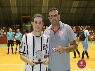 
<a style='margin-left: 5px;' class='btn btn-xs btn-social btn-facebook' href='https://www.facebook.com/sharer/sharer.php?u=https://ko-boladovale.web.getmuller.com.br/imgs/800-800-90/conteudo/fotos/1288/img5005.jpg' rel='popup' data-width='500' data-height='400'><i class='fa fa-facebook'></i>Compartilhar <span class='hidden-xs'>no Facebook</span>
</a> 
<a class='btn btn-default btn-xs' target='_blank' href='imgs/800-800-90/conteudo/fotos/1288/img5005.jpg'>
<span class='glyphicon glyphicon-cloud-download'></span> Salvar
</a> 
<span></span>