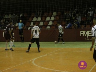 
<a style='margin-left: 5px;' class='btn btn-xs btn-social btn-facebook' href='https://www.facebook.com/sharer/sharer.php?u=https://ko-boladovale.web.getmuller.com.br/imgs/800-800-90/conteudo/fotos/1288/mg4923.jpg' rel='popup' data-width='500' data-height='400'><i class='fa fa-facebook'></i>Compartilhar <span class='hidden-xs'>no Facebook</span>
</a> 
<a class='btn btn-default btn-xs' target='_blank' href='imgs/800-800-90/conteudo/fotos/1288/mg4923.jpg'>
<span class='glyphicon glyphicon-cloud-download'></span> Salvar
</a> 
<span></span>