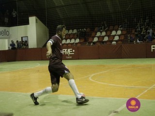 
<a style='margin-left: 5px;' class='btn btn-xs btn-social btn-facebook' href='https://www.facebook.com/sharer/sharer.php?u=https://ko-boladovale.web.getmuller.com.br/imgs/800-800-90/conteudo/fotos/1288/mg4977.jpg' rel='popup' data-width='500' data-height='400'><i class='fa fa-facebook'></i>Compartilhar <span class='hidden-xs'>no Facebook</span>
</a> 
<a class='btn btn-default btn-xs' target='_blank' href='imgs/800-800-90/conteudo/fotos/1288/mg4977.jpg'>
<span class='glyphicon glyphicon-cloud-download'></span> Salvar
</a> 
<span></span>