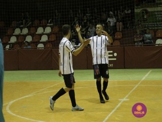 
<a style='margin-left: 5px;' class='btn btn-xs btn-social btn-facebook' href='https://www.facebook.com/sharer/sharer.php?u=https://ko-boladovale.web.getmuller.com.br/imgs/800-800-90/conteudo/fotos/1288/mg4979.jpg' rel='popup' data-width='500' data-height='400'><i class='fa fa-facebook'></i>Compartilhar <span class='hidden-xs'>no Facebook</span>
</a> 
<a class='btn btn-default btn-xs' target='_blank' href='imgs/800-800-90/conteudo/fotos/1288/mg4979.jpg'>
<span class='glyphicon glyphicon-cloud-download'></span> Salvar
</a> 
<span></span>