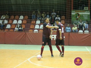 
<a style='margin-left: 5px;' class='btn btn-xs btn-social btn-facebook' href='https://www.facebook.com/sharer/sharer.php?u=https://ko-boladovale.web.getmuller.com.br/imgs/800-800-90/conteudo/fotos/1290/img7018.jpg' rel='popup' data-width='500' data-height='400'><i class='fa fa-facebook'></i>Compartilhar <span class='hidden-xs'>no Facebook</span>
</a> 
<a class='btn btn-default btn-xs' target='_blank' href='imgs/800-800-90/conteudo/fotos/1290/img7018.jpg'>
<span class='glyphicon glyphicon-cloud-download'></span> Salvar
</a> 
<span></span>