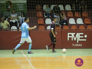 
<a style='margin-left: 5px;' class='btn btn-xs btn-social btn-facebook' href='https://www.facebook.com/sharer/sharer.php?u=https://ko-boladovale.web.getmuller.com.br/imgs/800-800-90/conteudo/fotos/1290/img7021.jpg' rel='popup' data-width='500' data-height='400'><i class='fa fa-facebook'></i>Compartilhar <span class='hidden-xs'>no Facebook</span>
</a> 
<a class='btn btn-default btn-xs' target='_blank' href='imgs/800-800-90/conteudo/fotos/1290/img7021.jpg'>
<span class='glyphicon glyphicon-cloud-download'></span> Salvar
</a> 
<span></span>