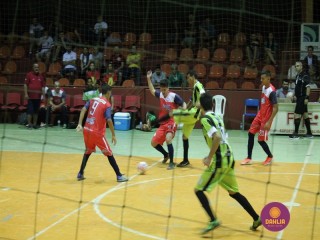 
<a style='margin-left: 5px;' class='btn btn-xs btn-social btn-facebook' href='https://www.facebook.com/sharer/sharer.php?u=https://ko-boladovale.web.getmuller.com.br/imgs/800-800-90/conteudo/fotos/1291/img7061.jpg' rel='popup' data-width='500' data-height='400'><i class='fa fa-facebook'></i>Compartilhar <span class='hidden-xs'>no Facebook</span>
</a> 
<a class='btn btn-default btn-xs' target='_blank' href='imgs/800-800-90/conteudo/fotos/1291/img7061.jpg'>
<span class='glyphicon glyphicon-cloud-download'></span> Salvar
</a> 
<span></span>