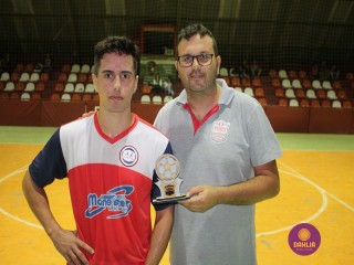 
<a style='margin-left: 5px;' class='btn btn-xs btn-social btn-facebook' href='https://www.facebook.com/sharer/sharer.php?u=https://ko-boladovale.web.getmuller.com.br/imgs/800-800-90/conteudo/fotos/1291/img7073.jpg' rel='popup' data-width='500' data-height='400'><i class='fa fa-facebook'></i>Compartilhar <span class='hidden-xs'>no Facebook</span>
</a> 
<a class='btn btn-default btn-xs' target='_blank' href='imgs/800-800-90/conteudo/fotos/1291/img7073.jpg'>
<span class='glyphicon glyphicon-cloud-download'></span> Salvar
</a> 
<span></span>