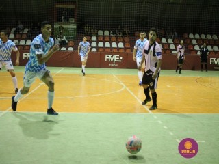 
<a style='margin-left: 5px;' class='btn btn-xs btn-social btn-facebook' href='https://www.facebook.com/sharer/sharer.php?u=https://ko-boladovale.web.getmuller.com.br/imgs/800-800-90/conteudo/fotos/1292/img7084.jpg' rel='popup' data-width='500' data-height='400'><i class='fa fa-facebook'></i>Compartilhar <span class='hidden-xs'>no Facebook</span>
</a> 
<a class='btn btn-default btn-xs' target='_blank' href='imgs/800-800-90/conteudo/fotos/1292/img7084.jpg'>
<span class='glyphicon glyphicon-cloud-download'></span> Salvar
</a> 
<span></span>