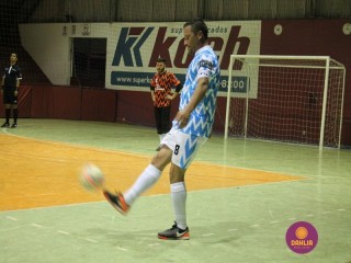 
<a style='margin-left: 5px;' class='btn btn-xs btn-social btn-facebook' href='https://www.facebook.com/sharer/sharer.php?u=https://ko-boladovale.web.getmuller.com.br/imgs/800-800-90/conteudo/fotos/1292/img7118.jpg' rel='popup' data-width='500' data-height='400'><i class='fa fa-facebook'></i>Compartilhar <span class='hidden-xs'>no Facebook</span>
</a> 
<a class='btn btn-default btn-xs' target='_blank' href='imgs/800-800-90/conteudo/fotos/1292/img7118.jpg'>
<span class='glyphicon glyphicon-cloud-download'></span> Salvar
</a> 
<span></span>