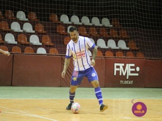 
<a style='margin-left: 5px;' class='btn btn-xs btn-social btn-facebook' href='https://www.facebook.com/sharer/sharer.php?u=https://ko-boladovale.web.getmuller.com.br/imgs/800-800-90/conteudo/fotos/1293/img5056.jpg' rel='popup' data-width='500' data-height='400'><i class='fa fa-facebook'></i>Compartilhar <span class='hidden-xs'>no Facebook</span>
</a> 
<a class='btn btn-default btn-xs' target='_blank' href='imgs/800-800-90/conteudo/fotos/1293/img5056.jpg'>
<span class='glyphicon glyphicon-cloud-download'></span> Salvar
</a> 
<span></span>