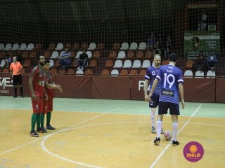 
<a style='margin-left: 5px;' class='btn btn-xs btn-social btn-facebook' href='https://www.facebook.com/sharer/sharer.php?u=https://ko-boladovale.web.getmuller.com.br/imgs/800-800-90/conteudo/fotos/1294/img5096.jpg' rel='popup' data-width='500' data-height='400'><i class='fa fa-facebook'></i>Compartilhar <span class='hidden-xs'>no Facebook</span>
</a> 
<a class='btn btn-default btn-xs' target='_blank' href='imgs/800-800-90/conteudo/fotos/1294/img5096.jpg'>
<span class='glyphicon glyphicon-cloud-download'></span> Salvar
</a> 
<span></span>