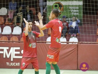 
<a style='margin-left: 5px;' class='btn btn-xs btn-social btn-facebook' href='https://www.facebook.com/sharer/sharer.php?u=https://ko-boladovale.web.getmuller.com.br/imgs/800-800-90/conteudo/fotos/1294/img5112.jpg' rel='popup' data-width='500' data-height='400'><i class='fa fa-facebook'></i>Compartilhar <span class='hidden-xs'>no Facebook</span>
</a> 
<a class='btn btn-default btn-xs' target='_blank' href='imgs/800-800-90/conteudo/fotos/1294/img5112.jpg'>
<span class='glyphicon glyphicon-cloud-download'></span> Salvar
</a> 
<span></span>