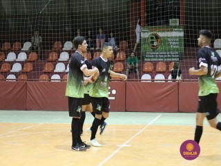 
<a style='margin-left: 5px;' class='btn btn-xs btn-social btn-facebook' href='https://www.facebook.com/sharer/sharer.php?u=https://ko-boladovale.web.getmuller.com.br/imgs/800-800-90/conteudo/fotos/1295/img5172.jpg' rel='popup' data-width='500' data-height='400'><i class='fa fa-facebook'></i>Compartilhar <span class='hidden-xs'>no Facebook</span>
</a> 
<a class='btn btn-default btn-xs' target='_blank' href='imgs/800-800-90/conteudo/fotos/1295/img5172.jpg'>
<span class='glyphicon glyphicon-cloud-download'></span> Salvar
</a> 
<span></span>