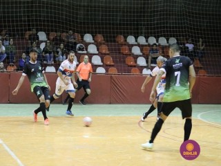 
<a style='margin-left: 5px;' class='btn btn-xs btn-social btn-facebook' href='https://www.facebook.com/sharer/sharer.php?u=https://ko-boladovale.web.getmuller.com.br/imgs/800-800-90/conteudo/fotos/1295/img5176.jpg' rel='popup' data-width='500' data-height='400'><i class='fa fa-facebook'></i>Compartilhar <span class='hidden-xs'>no Facebook</span>
</a> 
<a class='btn btn-default btn-xs' target='_blank' href='imgs/800-800-90/conteudo/fotos/1295/img5176.jpg'>
<span class='glyphicon glyphicon-cloud-download'></span> Salvar
</a> 
<span></span>