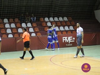 
<a style='margin-left: 5px;' class='btn btn-xs btn-social btn-facebook' href='https://www.facebook.com/sharer/sharer.php?u=https://ko-boladovale.web.getmuller.com.br/imgs/800-800-90/conteudo/fotos/1296/img5307.jpg' rel='popup' data-width='500' data-height='400'><i class='fa fa-facebook'></i>Compartilhar <span class='hidden-xs'>no Facebook</span>
</a> 
<a class='btn btn-default btn-xs' target='_blank' href='imgs/800-800-90/conteudo/fotos/1296/img5307.jpg'>
<span class='glyphicon glyphicon-cloud-download'></span> Salvar
</a> 
<span></span>