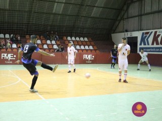 
<a style='margin-left: 5px;' class='btn btn-xs btn-social btn-facebook' href='https://www.facebook.com/sharer/sharer.php?u=https://ko-boladovale.web.getmuller.com.br/imgs/800-800-90/conteudo/fotos/1297/img5451.jpg' rel='popup' data-width='500' data-height='400'><i class='fa fa-facebook'></i>Compartilhar <span class='hidden-xs'>no Facebook</span>
</a> 
<a class='btn btn-default btn-xs' target='_blank' href='imgs/800-800-90/conteudo/fotos/1297/img5451.jpg'>
<span class='glyphicon glyphicon-cloud-download'></span> Salvar
</a> 
<span></span>