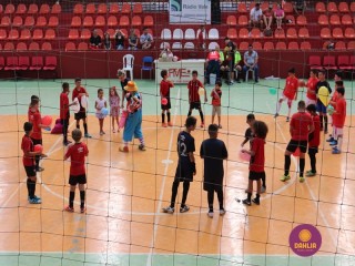 
<a style='margin-left: 5px;' class='btn btn-xs btn-social btn-facebook' href='https://www.facebook.com/sharer/sharer.php?u=https://ko-boladovale.web.getmuller.com.br/imgs/800-800-90/conteudo/fotos/1299/img5598.jpg' rel='popup' data-width='500' data-height='400'><i class='fa fa-facebook'></i>Compartilhar <span class='hidden-xs'>no Facebook</span>
</a> 
<a class='btn btn-default btn-xs' target='_blank' href='imgs/800-800-90/conteudo/fotos/1299/img5598.jpg'>
<span class='glyphicon glyphicon-cloud-download'></span> Salvar
</a> 
<span></span>