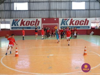 
<a style='margin-left: 5px;' class='btn btn-xs btn-social btn-facebook' href='https://www.facebook.com/sharer/sharer.php?u=https://ko-boladovale.web.getmuller.com.br/imgs/800-800-90/conteudo/fotos/1299/img5613.jpg' rel='popup' data-width='500' data-height='400'><i class='fa fa-facebook'></i>Compartilhar <span class='hidden-xs'>no Facebook</span>
</a> 
<a class='btn btn-default btn-xs' target='_blank' href='imgs/800-800-90/conteudo/fotos/1299/img5613.jpg'>
<span class='glyphicon glyphicon-cloud-download'></span> Salvar
</a> 
<span></span>