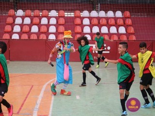 
<a style='margin-left: 5px;' class='btn btn-xs btn-social btn-facebook' href='https://www.facebook.com/sharer/sharer.php?u=https://ko-boladovale.web.getmuller.com.br/imgs/800-800-90/conteudo/fotos/1299/img5676.jpg' rel='popup' data-width='500' data-height='400'><i class='fa fa-facebook'></i>Compartilhar <span class='hidden-xs'>no Facebook</span>
</a> 
<a class='btn btn-default btn-xs' target='_blank' href='imgs/800-800-90/conteudo/fotos/1299/img5676.jpg'>
<span class='glyphicon glyphicon-cloud-download'></span> Salvar
</a> 
<span></span>