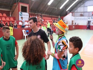 
<a style='margin-left: 5px;' class='btn btn-xs btn-social btn-facebook' href='https://www.facebook.com/sharer/sharer.php?u=https://ko-boladovale.web.getmuller.com.br/imgs/800-800-90/conteudo/fotos/1299/img5681.jpg' rel='popup' data-width='500' data-height='400'><i class='fa fa-facebook'></i>Compartilhar <span class='hidden-xs'>no Facebook</span>
</a> 
<a class='btn btn-default btn-xs' target='_blank' href='imgs/800-800-90/conteudo/fotos/1299/img5681.jpg'>
<span class='glyphicon glyphicon-cloud-download'></span> Salvar
</a> 
<span></span>