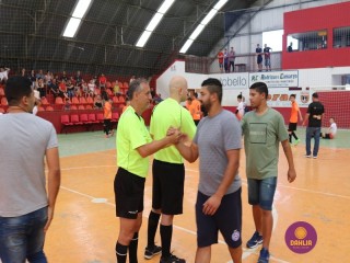 
<a style='margin-left: 5px;' class='btn btn-xs btn-social btn-facebook' href='https://www.facebook.com/sharer/sharer.php?u=https://ko-boladovale.web.getmuller.com.br/imgs/800-800-90/conteudo/fotos/1301/img7492.jpg' rel='popup' data-width='500' data-height='400'><i class='fa fa-facebook'></i>Compartilhar <span class='hidden-xs'>no Facebook</span>
</a> 
<a class='btn btn-default btn-xs' target='_blank' href='imgs/800-800-90/conteudo/fotos/1301/img7492.jpg'>
<span class='glyphicon glyphicon-cloud-download'></span> Salvar
</a> 
<span></span>