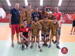 
<a style='margin-left: 5px;' class='btn btn-xs btn-social btn-facebook' href='https://www.facebook.com/sharer/sharer.php?u=https://ko-boladovale.web.getmuller.com.br/imgs/800-800-90/conteudo/fotos/1302/img7606.jpg' rel='popup' data-width='500' data-height='400'><i class='fa fa-facebook'></i>Compartilhar <span class='hidden-xs'>no Facebook</span>
</a> 
<a class='btn btn-default btn-xs' target='_blank' href='imgs/800-800-90/conteudo/fotos/1302/img7606.jpg'>
<span class='glyphicon glyphicon-cloud-download'></span> Salvar
</a> 
<span></span>