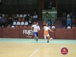 
<a style='margin-left: 5px;' class='btn btn-xs btn-social btn-facebook' href='https://www.facebook.com/sharer/sharer.php?u=https://ko-boladovale.web.getmuller.com.br/imgs/800-800-90/conteudo/fotos/1304/img7782.jpg' rel='popup' data-width='500' data-height='400'><i class='fa fa-facebook'></i>Compartilhar <span class='hidden-xs'>no Facebook</span>
</a> 
<a class='btn btn-default btn-xs' target='_blank' href='imgs/800-800-90/conteudo/fotos/1304/img7782.jpg'>
<span class='glyphicon glyphicon-cloud-download'></span> Salvar
</a> 
<span></span>