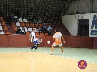 
<a style='margin-left: 5px;' class='btn btn-xs btn-social btn-facebook' href='https://www.facebook.com/sharer/sharer.php?u=https://ko-boladovale.web.getmuller.com.br/imgs/800-800-90/conteudo/fotos/1304/img7808.jpg' rel='popup' data-width='500' data-height='400'><i class='fa fa-facebook'></i>Compartilhar <span class='hidden-xs'>no Facebook</span>
</a> 
<a class='btn btn-default btn-xs' target='_blank' href='imgs/800-800-90/conteudo/fotos/1304/img7808.jpg'>
<span class='glyphicon glyphicon-cloud-download'></span> Salvar
</a> 
<span></span>