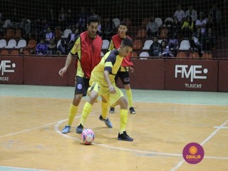 
<a style='margin-left: 5px;' class='btn btn-xs btn-social btn-facebook' href='https://www.facebook.com/sharer/sharer.php?u=https://ko-boladovale.web.getmuller.com.br/imgs/800-800-90/conteudo/fotos/1305/img7833.jpg' rel='popup' data-width='500' data-height='400'><i class='fa fa-facebook'></i>Compartilhar <span class='hidden-xs'>no Facebook</span>
</a> 
<a class='btn btn-default btn-xs' target='_blank' href='imgs/800-800-90/conteudo/fotos/1305/img7833.jpg'>
<span class='glyphicon glyphicon-cloud-download'></span> Salvar
</a> 
<span></span>