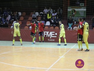 
<a style='margin-left: 5px;' class='btn btn-xs btn-social btn-facebook' href='https://www.facebook.com/sharer/sharer.php?u=https://ko-boladovale.web.getmuller.com.br/imgs/800-800-90/conteudo/fotos/1305/img7836.jpg' rel='popup' data-width='500' data-height='400'><i class='fa fa-facebook'></i>Compartilhar <span class='hidden-xs'>no Facebook</span>
</a> 
<a class='btn btn-default btn-xs' target='_blank' href='imgs/800-800-90/conteudo/fotos/1305/img7836.jpg'>
<span class='glyphicon glyphicon-cloud-download'></span> Salvar
</a> 
<span></span>