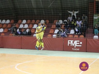 
<a style='margin-left: 5px;' class='btn btn-xs btn-social btn-facebook' href='https://www.facebook.com/sharer/sharer.php?u=https://ko-boladovale.web.getmuller.com.br/imgs/800-800-90/conteudo/fotos/1305/img7851.jpg' rel='popup' data-width='500' data-height='400'><i class='fa fa-facebook'></i>Compartilhar <span class='hidden-xs'>no Facebook</span>
</a> 
<a class='btn btn-default btn-xs' target='_blank' href='imgs/800-800-90/conteudo/fotos/1305/img7851.jpg'>
<span class='glyphicon glyphicon-cloud-download'></span> Salvar
</a> 
<span></span>