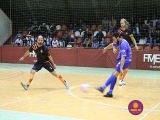 
<a style='margin-left: 5px;' class='btn btn-xs btn-social btn-facebook' href='https://www.facebook.com/sharer/sharer.php?u=https://ko-boladovale.web.getmuller.com.br/imgs/800-800-90/conteudo/fotos/1307/img8058.jpg' rel='popup' data-width='500' data-height='400'><i class='fa fa-facebook'></i>Compartilhar <span class='hidden-xs'>no Facebook</span>
</a> 
<a class='btn btn-default btn-xs' target='_blank' href='imgs/800-800-90/conteudo/fotos/1307/img8058.jpg'>
<span class='glyphicon glyphicon-cloud-download'></span> Salvar
</a> 
<span></span>