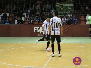 
<a style='margin-left: 5px;' class='btn btn-xs btn-social btn-facebook' href='https://www.facebook.com/sharer/sharer.php?u=https://ko-boladovale.web.getmuller.com.br/imgs/800-800-90/conteudo/fotos/1308/img8231.jpg' rel='popup' data-width='500' data-height='400'><i class='fa fa-facebook'></i>Compartilhar <span class='hidden-xs'>no Facebook</span>
</a> 
<a class='btn btn-default btn-xs' target='_blank' href='imgs/800-800-90/conteudo/fotos/1308/img8231.jpg'>
<span class='glyphicon glyphicon-cloud-download'></span> Salvar
</a> 
<span></span>