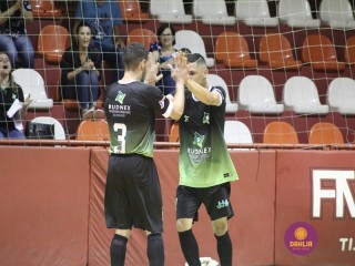 
<a style='margin-left: 5px;' class='btn btn-xs btn-social btn-facebook' href='https://www.facebook.com/sharer/sharer.php?u=https://ko-boladovale.web.getmuller.com.br/imgs/800-800-90/conteudo/fotos/1312/img8577.jpg' rel='popup' data-width='500' data-height='400'><i class='fa fa-facebook'></i>Compartilhar <span class='hidden-xs'>no Facebook</span>
</a> 
<a class='btn btn-default btn-xs' target='_blank' href='imgs/800-800-90/conteudo/fotos/1312/img8577.jpg'>
<span class='glyphicon glyphicon-cloud-download'></span> Salvar
</a> 
<span></span>