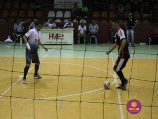 
<a style='margin-left: 5px;' class='btn btn-xs btn-social btn-facebook' href='https://www.facebook.com/sharer/sharer.php?u=https://ko-boladovale.web.getmuller.com.br/imgs/800-800-90/conteudo/fotos/1313/img8640.jpg' rel='popup' data-width='500' data-height='400'><i class='fa fa-facebook'></i>Compartilhar <span class='hidden-xs'>no Facebook</span>
</a> 
<a class='btn btn-default btn-xs' target='_blank' href='imgs/800-800-90/conteudo/fotos/1313/img8640.jpg'>
<span class='glyphicon glyphicon-cloud-download'></span> Salvar
</a> 
<span></span>