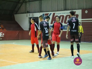 
<a style='margin-left: 5px;' class='btn btn-xs btn-social btn-facebook' href='https://www.facebook.com/sharer/sharer.php?u=https://ko-boladovale.web.getmuller.com.br/imgs/800-800-90/conteudo/fotos/1315/img7719.jpg' rel='popup' data-width='500' data-height='400'><i class='fa fa-facebook'></i>Compartilhar <span class='hidden-xs'>no Facebook</span>
</a> 
<a class='btn btn-default btn-xs' target='_blank' href='imgs/800-800-90/conteudo/fotos/1315/img7719.jpg'>
<span class='glyphicon glyphicon-cloud-download'></span> Salvar
</a> 
<span></span>