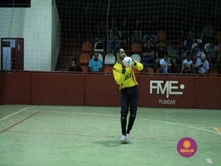 
<a style='margin-left: 5px;' class='btn btn-xs btn-social btn-facebook' href='https://www.facebook.com/sharer/sharer.php?u=https://ko-boladovale.web.getmuller.com.br/imgs/800-800-90/conteudo/fotos/1315/img7780.jpg' rel='popup' data-width='500' data-height='400'><i class='fa fa-facebook'></i>Compartilhar <span class='hidden-xs'>no Facebook</span>
</a> 
<a class='btn btn-default btn-xs' target='_blank' href='imgs/800-800-90/conteudo/fotos/1315/img7780.jpg'>
<span class='glyphicon glyphicon-cloud-download'></span> Salvar
</a> 
<span></span>