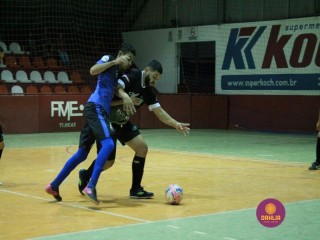 
<a style='margin-left: 5px;' class='btn btn-xs btn-social btn-facebook' href='https://www.facebook.com/sharer/sharer.php?u=https://ko-boladovale.web.getmuller.com.br/imgs/800-800-90/conteudo/fotos/1316/img7811.jpg' rel='popup' data-width='500' data-height='400'><i class='fa fa-facebook'></i>Compartilhar <span class='hidden-xs'>no Facebook</span>
</a> 
<a class='btn btn-default btn-xs' target='_blank' href='imgs/800-800-90/conteudo/fotos/1316/img7811.jpg'>
<span class='glyphicon glyphicon-cloud-download'></span> Salvar
</a> 
<span></span>