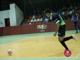 
<a style='margin-left: 5px;' class='btn btn-xs btn-social btn-facebook' href='https://www.facebook.com/sharer/sharer.php?u=https://ko-boladovale.web.getmuller.com.br/imgs/800-800-90/conteudo/fotos/1316/img7838.jpg' rel='popup' data-width='500' data-height='400'><i class='fa fa-facebook'></i>Compartilhar <span class='hidden-xs'>no Facebook</span>
</a> 
<a class='btn btn-default btn-xs' target='_blank' href='imgs/800-800-90/conteudo/fotos/1316/img7838.jpg'>
<span class='glyphicon glyphicon-cloud-download'></span> Salvar
</a> 
<span></span>