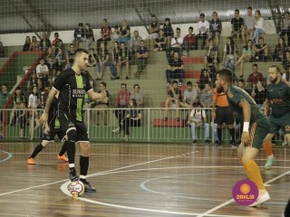 
<a style='margin-left: 5px;' class='btn btn-xs btn-social btn-facebook' href='https://www.facebook.com/sharer/sharer.php?u=https://ko-boladovale.web.getmuller.com.br/imgs/800-800-90/conteudo/fotos/1317/mg8965.jpg' rel='popup' data-width='500' data-height='400'><i class='fa fa-facebook'></i>Compartilhar <span class='hidden-xs'>no Facebook</span>
</a> 
<a class='btn btn-default btn-xs' target='_blank' href='imgs/800-800-90/conteudo/fotos/1317/mg8965.jpg'>
<span class='glyphicon glyphicon-cloud-download'></span> Salvar
</a> 
<span></span>