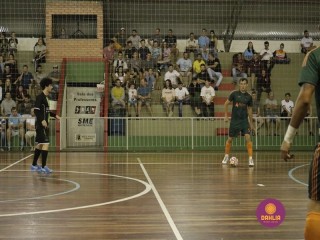 
<a style='margin-left: 5px;' class='btn btn-xs btn-social btn-facebook' href='https://www.facebook.com/sharer/sharer.php?u=https://ko-boladovale.web.getmuller.com.br/imgs/800-800-90/conteudo/fotos/1317/mg8982.jpg' rel='popup' data-width='500' data-height='400'><i class='fa fa-facebook'></i>Compartilhar <span class='hidden-xs'>no Facebook</span>
</a> 
<a class='btn btn-default btn-xs' target='_blank' href='imgs/800-800-90/conteudo/fotos/1317/mg8982.jpg'>
<span class='glyphicon glyphicon-cloud-download'></span> Salvar
</a> 
<span></span>