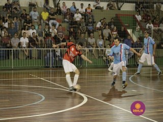 
<a style='margin-left: 5px;' class='btn btn-xs btn-social btn-facebook' href='https://www.facebook.com/sharer/sharer.php?u=https://ko-boladovale.web.getmuller.com.br/imgs/800-800-90/conteudo/fotos/1318/mg9148.jpg' rel='popup' data-width='500' data-height='400'><i class='fa fa-facebook'></i>Compartilhar <span class='hidden-xs'>no Facebook</span>
</a> 
<a class='btn btn-default btn-xs' target='_blank' href='imgs/800-800-90/conteudo/fotos/1318/mg9148.jpg'>
<span class='glyphicon glyphicon-cloud-download'></span> Salvar
</a> 
<span></span>