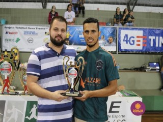 
<a style='margin-left: 5px;' class='btn btn-xs btn-social btn-facebook' href='https://www.facebook.com/sharer/sharer.php?u=https://ko-boladovale.web.getmuller.com.br/imgs/800-800-90/conteudo/fotos/1319/img9291.jpg' rel='popup' data-width='500' data-height='400'><i class='fa fa-facebook'></i>Compartilhar <span class='hidden-xs'>no Facebook</span>
</a> 
<a class='btn btn-default btn-xs' target='_blank' href='imgs/800-800-90/conteudo/fotos/1319/img9291.jpg'>
<span class='glyphicon glyphicon-cloud-download'></span> Salvar
</a> 
<span></span>