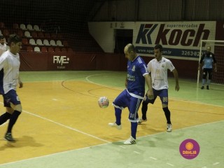 
<a style='margin-left: 5px;' class='btn btn-xs btn-social btn-facebook' href='https://www.facebook.com/sharer/sharer.php?u=https://ko-boladovale.web.getmuller.com.br/imgs/800-800-90/conteudo/fotos/1320/mg9358.jpg' rel='popup' data-width='500' data-height='400'><i class='fa fa-facebook'></i>Compartilhar <span class='hidden-xs'>no Facebook</span>
</a> 
<a class='btn btn-default btn-xs' target='_blank' href='imgs/800-800-90/conteudo/fotos/1320/mg9358.jpg'>
<span class='glyphicon glyphicon-cloud-download'></span> Salvar
</a> 
<span></span>