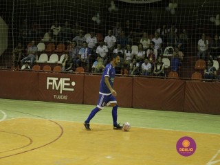 
<a style='margin-left: 5px;' class='btn btn-xs btn-social btn-facebook' href='https://www.facebook.com/sharer/sharer.php?u=https://ko-boladovale.web.getmuller.com.br/imgs/800-800-90/conteudo/fotos/1320/mg9362.jpg' rel='popup' data-width='500' data-height='400'><i class='fa fa-facebook'></i>Compartilhar <span class='hidden-xs'>no Facebook</span>
</a> 
<a class='btn btn-default btn-xs' target='_blank' href='imgs/800-800-90/conteudo/fotos/1320/mg9362.jpg'>
<span class='glyphicon glyphicon-cloud-download'></span> Salvar
</a> 
<span></span>