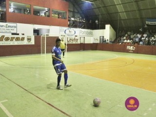 
<a style='margin-left: 5px;' class='btn btn-xs btn-social btn-facebook' href='https://www.facebook.com/sharer/sharer.php?u=https://ko-boladovale.web.getmuller.com.br/imgs/800-800-90/conteudo/fotos/1320/mg9374.jpg' rel='popup' data-width='500' data-height='400'><i class='fa fa-facebook'></i>Compartilhar <span class='hidden-xs'>no Facebook</span>
</a> 
<a class='btn btn-default btn-xs' target='_blank' href='imgs/800-800-90/conteudo/fotos/1320/mg9374.jpg'>
<span class='glyphicon glyphicon-cloud-download'></span> Salvar
</a> 
<span></span>