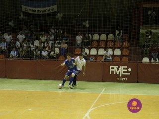 
<a style='margin-left: 5px;' class='btn btn-xs btn-social btn-facebook' href='https://www.facebook.com/sharer/sharer.php?u=https://ko-boladovale.web.getmuller.com.br/imgs/800-800-90/conteudo/fotos/1320/mg9385.jpg' rel='popup' data-width='500' data-height='400'><i class='fa fa-facebook'></i>Compartilhar <span class='hidden-xs'>no Facebook</span>
</a> 
<a class='btn btn-default btn-xs' target='_blank' href='imgs/800-800-90/conteudo/fotos/1320/mg9385.jpg'>
<span class='glyphicon glyphicon-cloud-download'></span> Salvar
</a> 
<span></span>