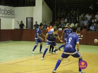 
<a style='margin-left: 5px;' class='btn btn-xs btn-social btn-facebook' href='https://www.facebook.com/sharer/sharer.php?u=https://ko-boladovale.web.getmuller.com.br/imgs/800-800-90/conteudo/fotos/1320/mg9403.jpg' rel='popup' data-width='500' data-height='400'><i class='fa fa-facebook'></i>Compartilhar <span class='hidden-xs'>no Facebook</span>
</a> 
<a class='btn btn-default btn-xs' target='_blank' href='imgs/800-800-90/conteudo/fotos/1320/mg9403.jpg'>
<span class='glyphicon glyphicon-cloud-download'></span> Salvar
</a> 
<span></span>