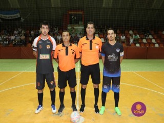 
<a style='margin-left: 5px;' class='btn btn-xs btn-social btn-facebook' href='https://www.facebook.com/sharer/sharer.php?u=https://ko-boladovale.web.getmuller.com.br/imgs/800-800-90/conteudo/fotos/1321/img9410.jpg' rel='popup' data-width='500' data-height='400'><i class='fa fa-facebook'></i>Compartilhar <span class='hidden-xs'>no Facebook</span>
</a> 
<a class='btn btn-default btn-xs' target='_blank' href='imgs/800-800-90/conteudo/fotos/1321/img9410.jpg'>
<span class='glyphicon glyphicon-cloud-download'></span> Salvar
</a> 
<span></span>