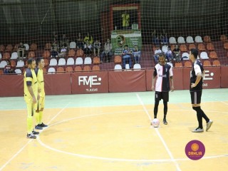 
<a style='margin-left: 5px;' class='btn btn-xs btn-social btn-facebook' href='https://www.facebook.com/sharer/sharer.php?u=https://ko-boladovale.web.getmuller.com.br/imgs/800-800-90/conteudo/fotos/1322/img9528.jpg' rel='popup' data-width='500' data-height='400'><i class='fa fa-facebook'></i>Compartilhar <span class='hidden-xs'>no Facebook</span>
</a> 
<a class='btn btn-default btn-xs' target='_blank' href='imgs/800-800-90/conteudo/fotos/1322/img9528.jpg'>
<span class='glyphicon glyphicon-cloud-download'></span> Salvar
</a> 
<span></span>